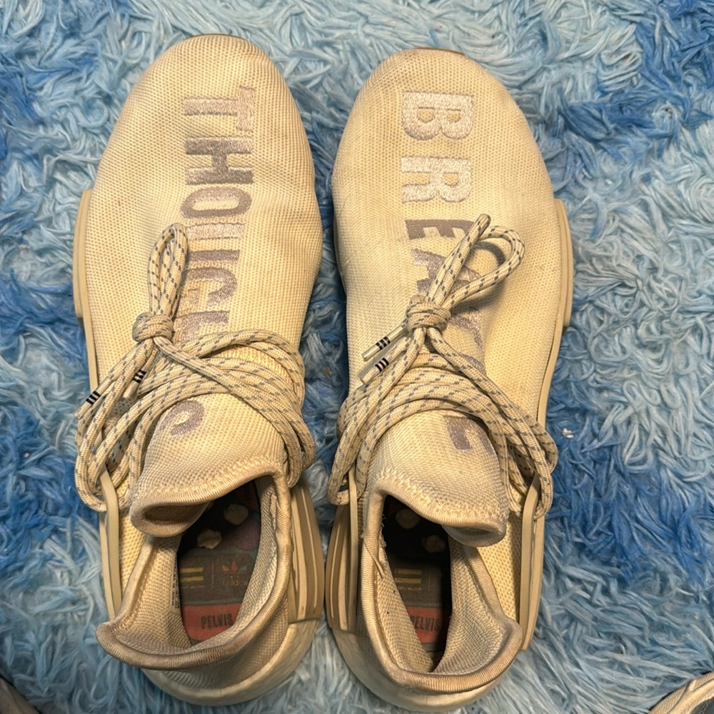 Pharrell × NMD Human Race Trail
PRD 'Now Is Her Time sz 10